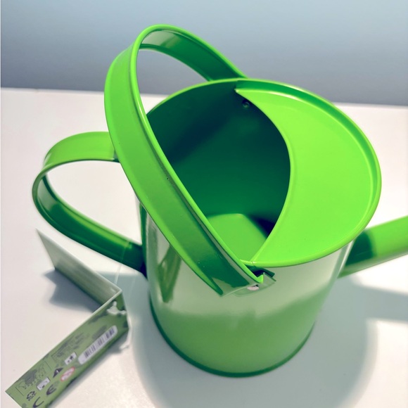 NWT Kids in the Garden Watering Can - Picture 4 of 9